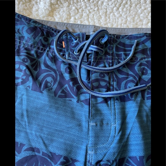 Quicksilver WATERMAN Collection shorts - Picture 4 of 9